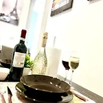 בית אירוח Luxury - Vicino Centro Metropolitana *