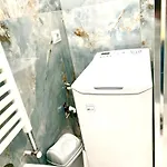 Luxury - Vicino Centro Metropolitana בית אירוח